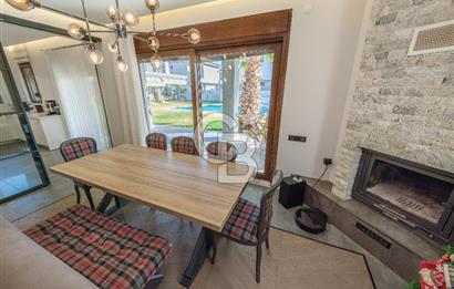 SASALI ÜÇ KONAKLAR SİTESİ’NDE HAVUZ CEPHELİ SATILIK 5+1 VİLLA