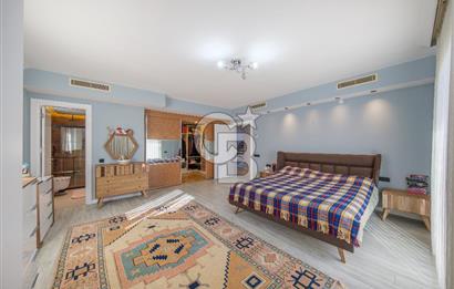 SASALI ÜÇ KONAKLAR SİTESİ’NDE HAVUZ CEPHELİ SATILIK 5+1 VİLLA