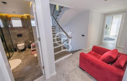 SASALI ÜÇ KONAKLAR SİTESİ’NDE HAVUZ CEPHELİ SATILIK 5+1 VİLLA