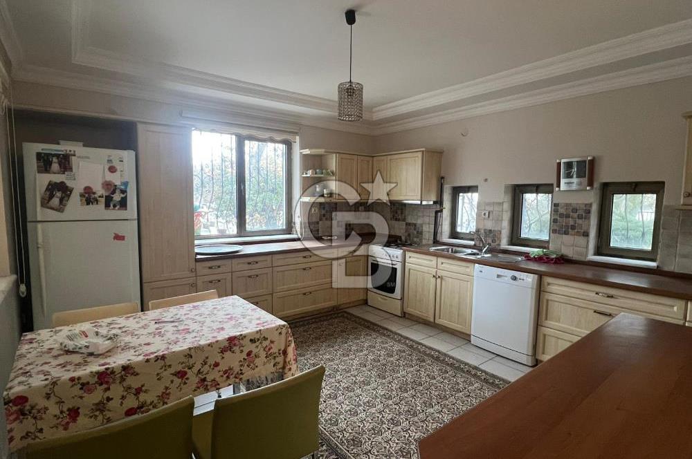 CB VİZYON GÖKHAN KORAL'DAN MARTIKÖY DE GÜVENLİKLİ SİTEDE VİLLA