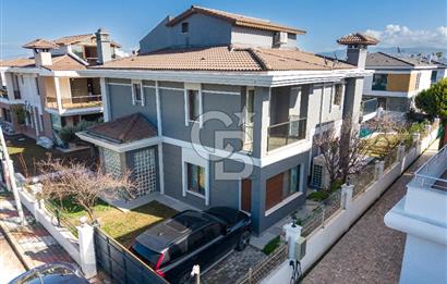 SASALI ÜÇ KONAKLAR SİTESİ’NDE HAVUZ CEPHELİ SATILIK 5+1 VİLLA