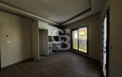 BORNOVA, KÜÇÜK PARKTA KİRALIK 1+1 DAİRE