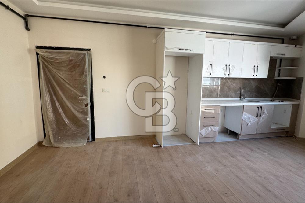 BORNOVA, KÜÇÜK PARKTA KİRALIK 1+1 DAİRE