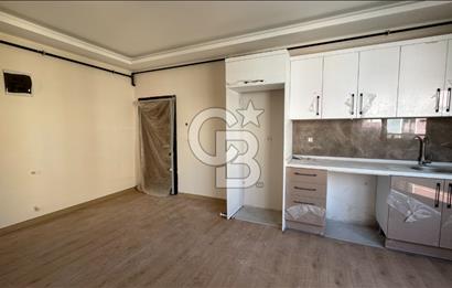 BORNOVA, KÜÇÜK PARKTA KİRALIK 1+1 DAİRE