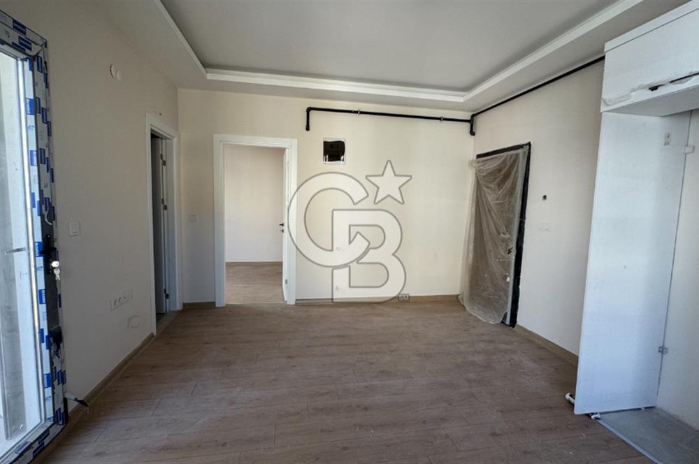 BORNOVA, KÜÇÜK PARKTA KİRALIK 1+1 DAİRE