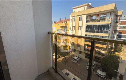 BORNOVA, KÜÇÜK PARKTA KİRALIK 1+1 DAİRE