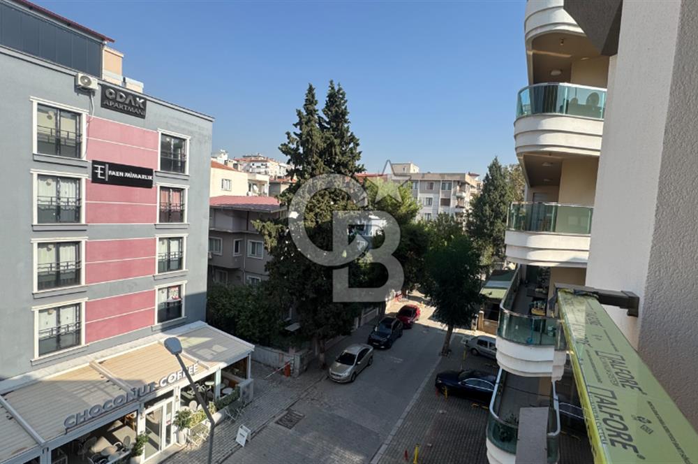 BORNOVA, KÜÇÜK PARKTA KİRALIK 1+1 DAİRE