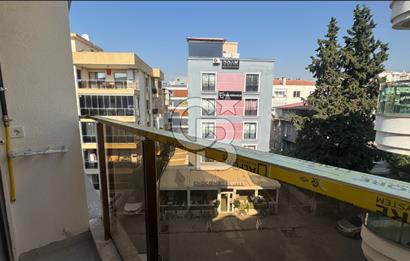 BORNOVA, KÜÇÜK PARKTA KİRALIK 1+1 DAİRE