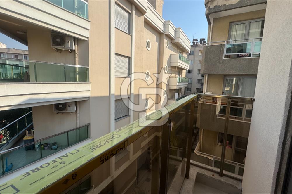 BORNOVA, KÜÇÜK PARKTA KİRALIK 1+1 DAİRE