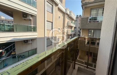 BORNOVA, KÜÇÜK PARKTA KİRALIK 1+1 DAİRE