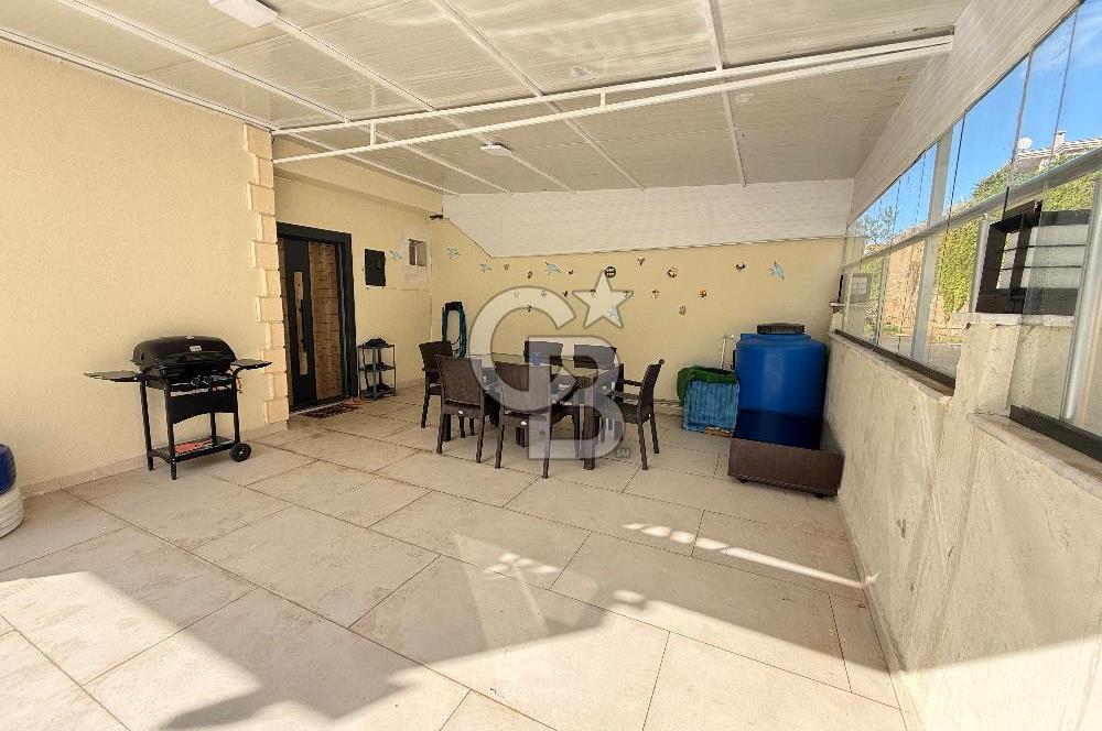 Kuşadası Yıldızcı Burnu’nda Satılık 3+1 Deniz Manzaralı Dubleks Villa