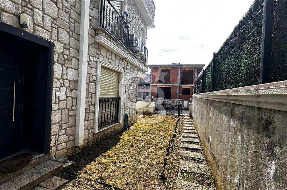 Seferihisar Tepecik Mahellesin 'de Kiralık 2+1 Dubleks Villa