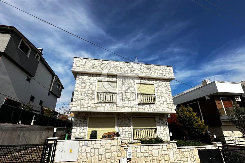 Seferihisar Tepecik Mahellesin 'de Kiralık 2+1 Dubleks Villa
