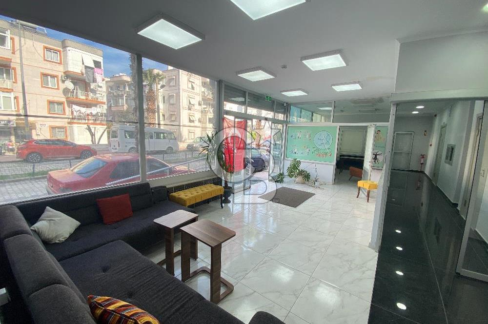 MENEMEN MERKEZDE KİRALIK İKİ CEPHELİ GENİŞ DÜKKAN