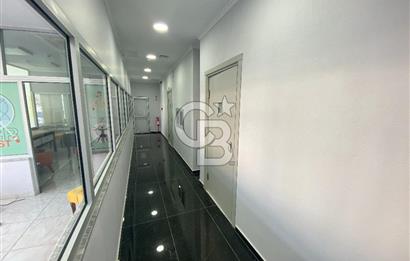 MENEMEN MERKEZDE KİRALIK İKİ CEPHELİ GENİŞ DÜKKAN