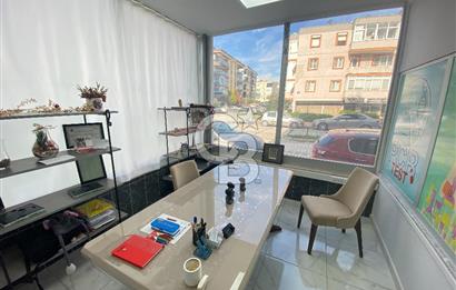 MENEMEN MERKEZDE KİRALIK İKİ CEPHELİ GENİŞ DÜKKAN
