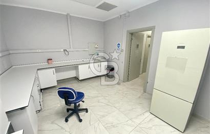 MENEMEN MERKEZDE KİRALIK İKİ CEPHELİ GENİŞ DÜKKAN