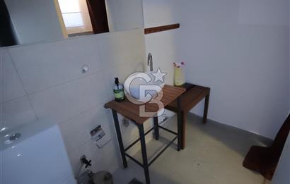 TÜNEL MEYDANA,METROYA YAKIN, 50M2, 1+1 EŞYASIZ KİRALIK OFİS VEYA KONUT