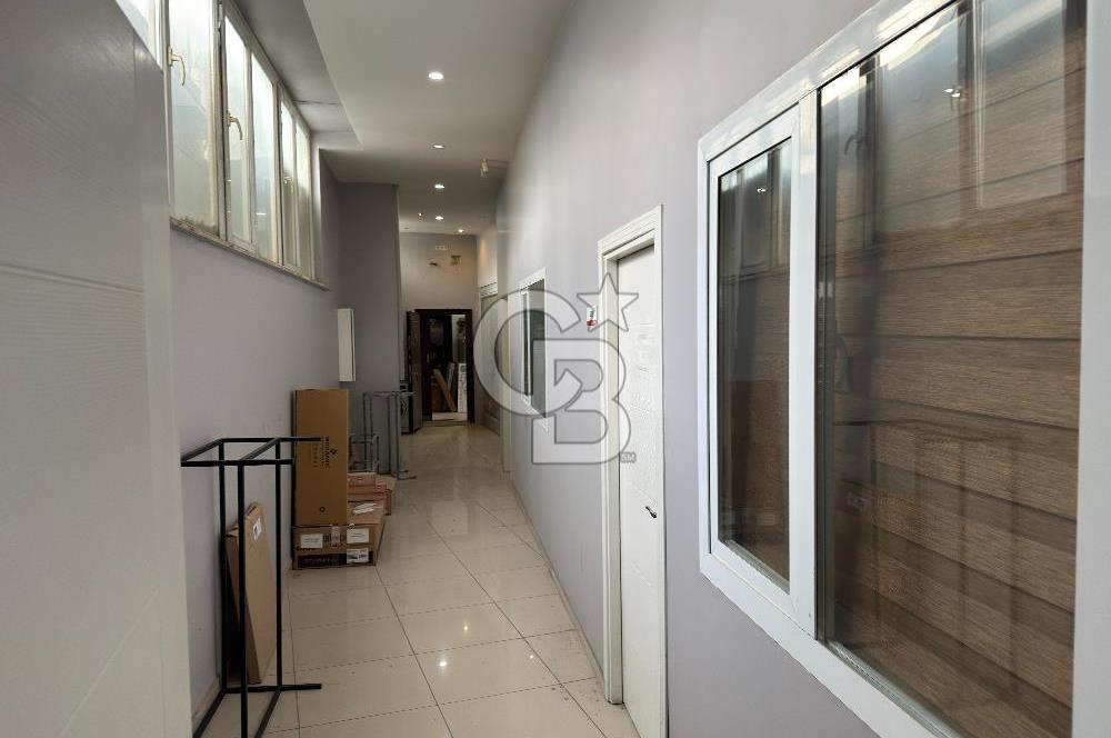 HADIMKÖY YOLU | 33 MT CEPHE | SHOWROOMLU 4.250 m² FABRİKA