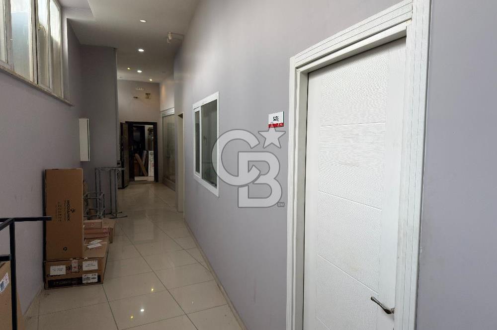 HADIMKÖY YOLU | 33 MT CEPHE | SHOWROOMLU 4.250 m² FABRİKA