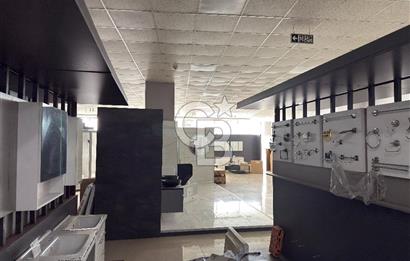 HADIMKÖY YOLU | 33 MT CEPHE | SHOWROOMLU 4.250 m² FABRİKA