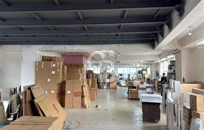 HADIMKÖY YOLU | 33 MT CEPHE | SHOWROOMLU 4.250 m² FABRİKA