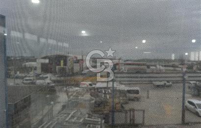 HADIMKÖY YOLU | 33 MT CEPHE | SHOWROOMLU 4.250 m² FABRİKA