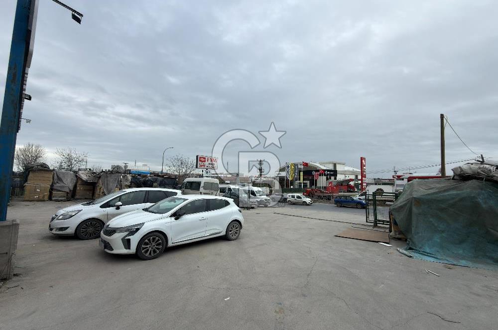 HADIMKÖY YOLU | 33 MT CEPHE | SHOWROOMLU 4.250 m² FABRİKA