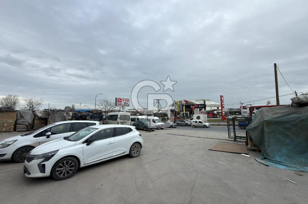 HADIMKÖY YOLU | 33 MT CEPHE | SHOWROOMLU 4.250 m² FABRİKA