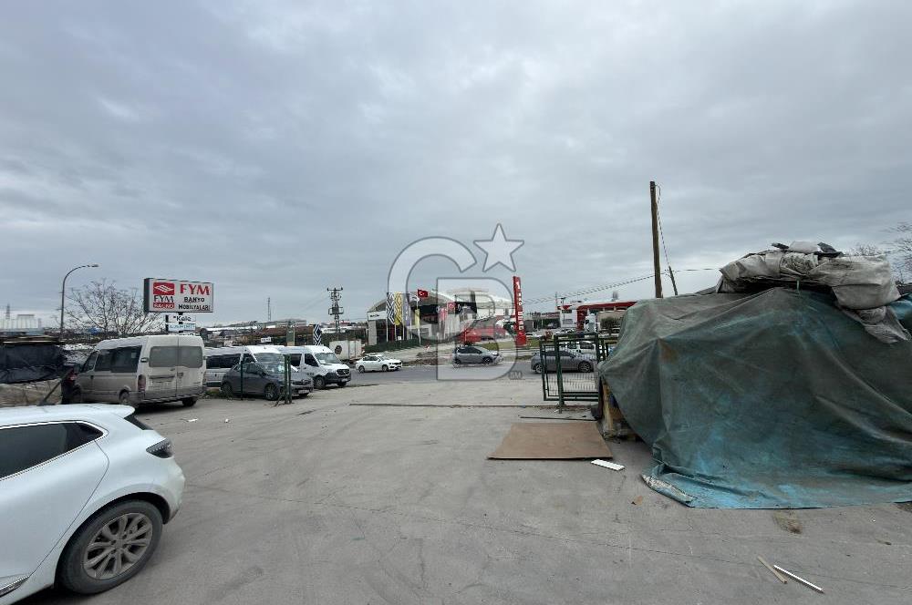 HADIMKÖY YOLU | 33 MT CEPHE | SHOWROOMLU 4.250 m² FABRİKA