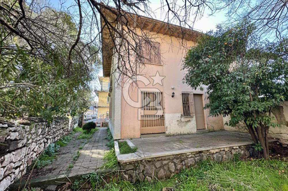 DEÜ Eğitim Fakültesine Yakın Tarihi Dokuda Bahçeli Müstakil Ev