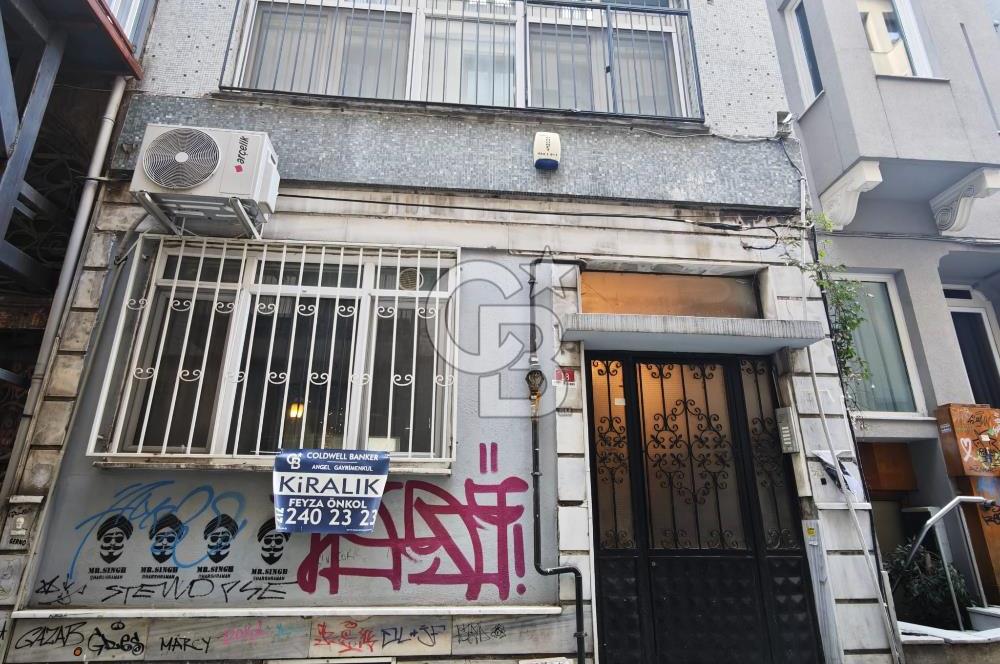 TÜNEL MEYDANA,METROYA YAKIN, 50M2, 1+1 EŞYASIZ KİRALIK OFİS VEYA KONUT