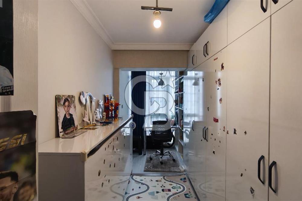 Karşıyaka Zübeyde hanım'da, arakat, satılık daire