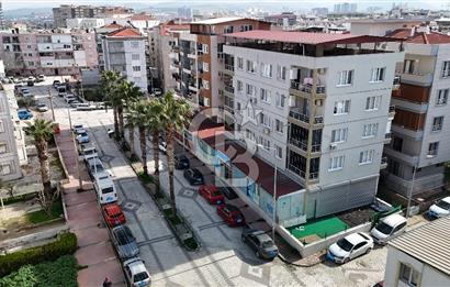 MENEMEN MERKEZDE KİRALIK İKİ CEPHELİ GENİŞ DÜKKAN