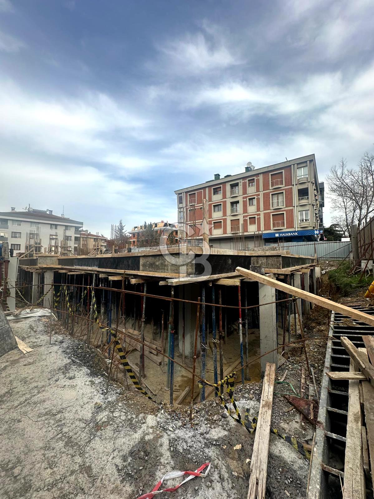 Acıbadem Caddesi Üzerinde Ön Cephe Satılık Dükkan