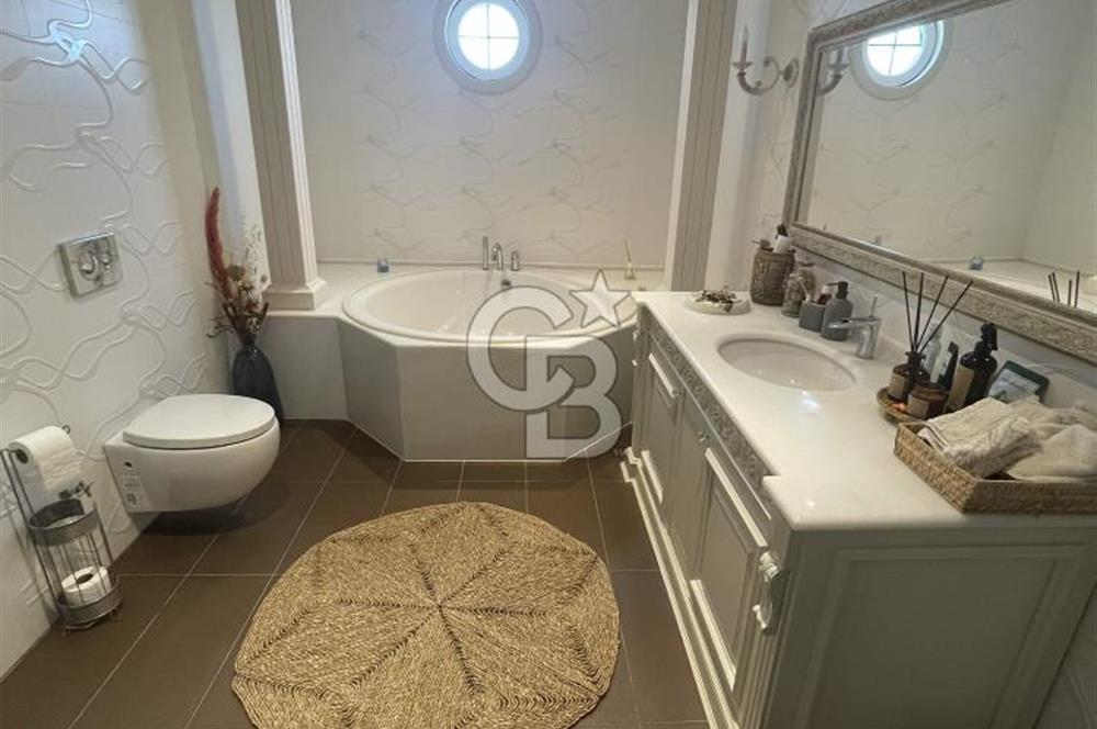 Çeşme mamurbaba da Emsalsiz malikane 