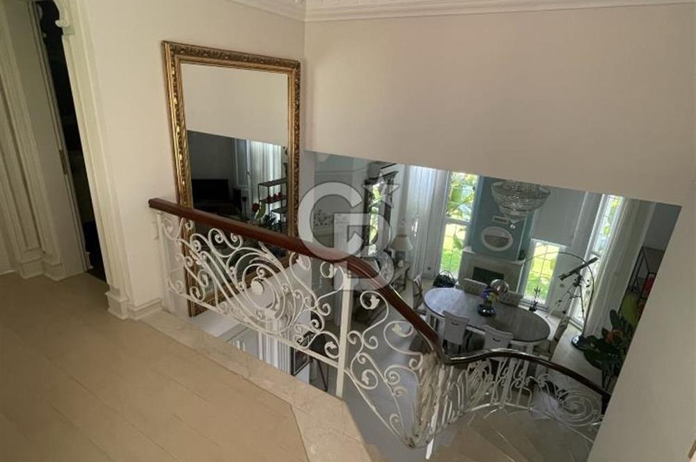 Çeşme mamurbaba da Emsalsiz malikane 