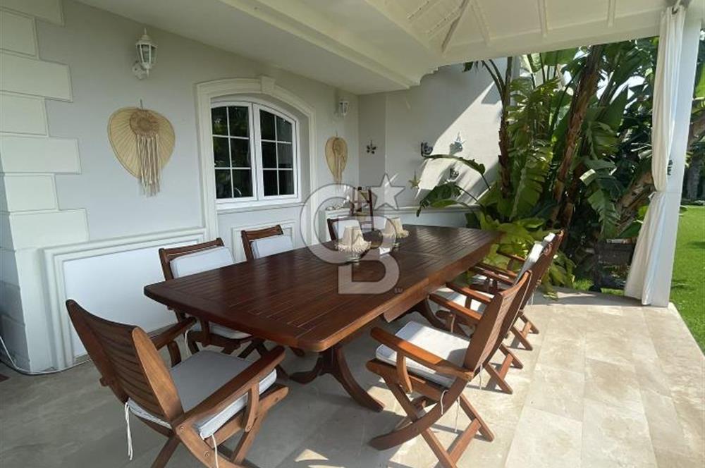 Çeşme mamurbaba da Emsalsiz malikane 