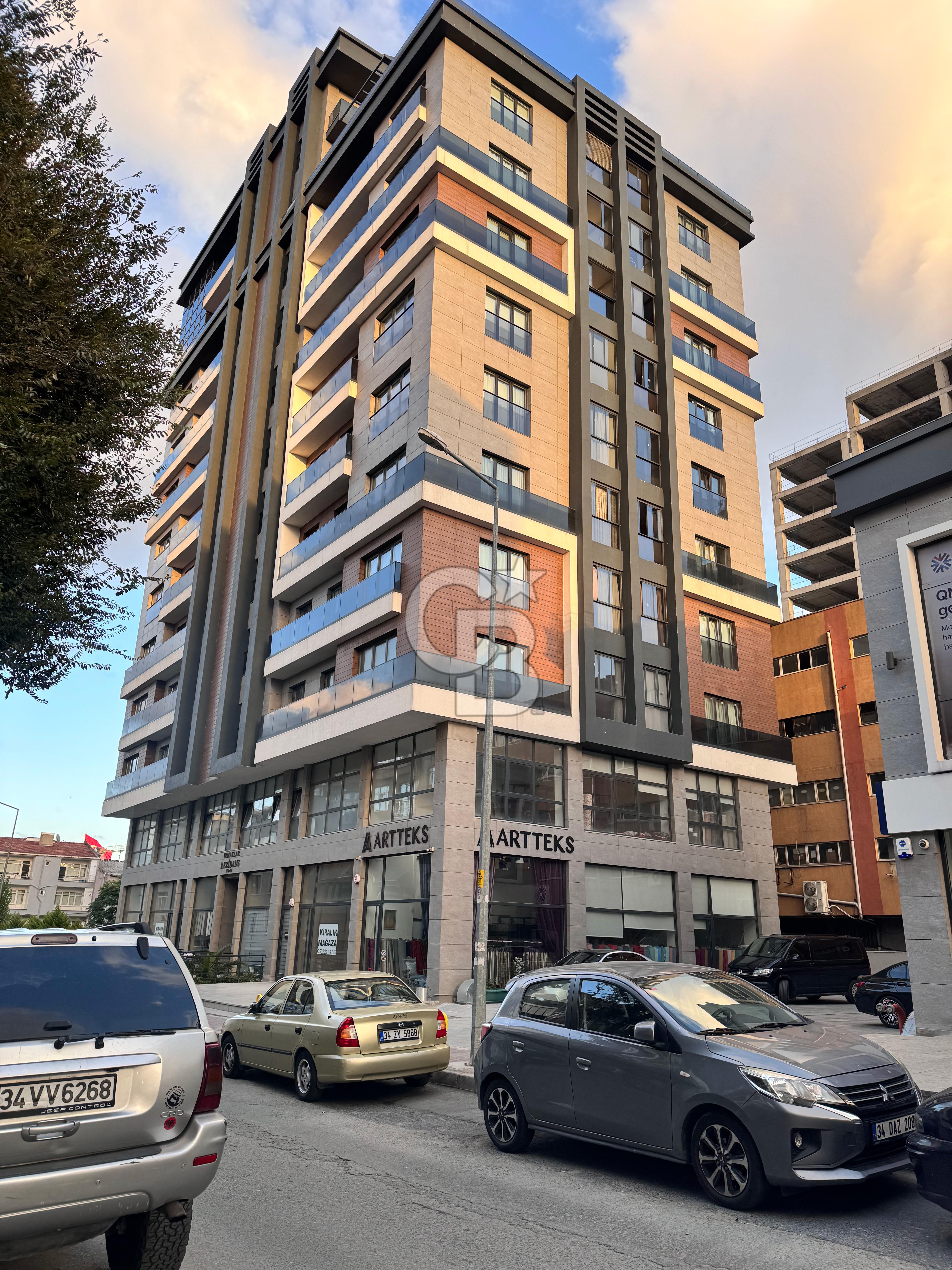 BAYRAMPAŞA MEYDANINA KOMŞU NUMUNEBAĞI CADDESİNDE SATILIK 3+1 LÜKS DAİRE