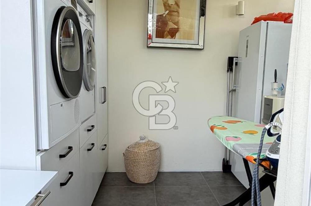 ALAÇATI GÖBENE MAHALLESİNDE SATILIK LÜKS VİLLA