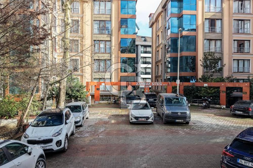 Kartaltepe'de Yüksek Tavanlı, 6+1 Dubleks Daire (Zambak Sitesi)