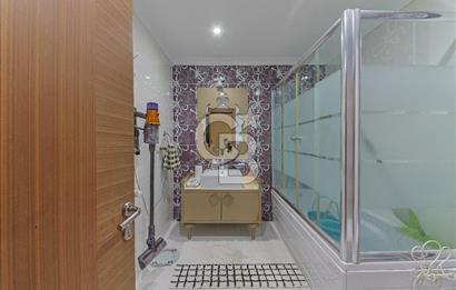 Kartaltepe'de Yüksek Tavanlı, 6+1 Dubleks Daire (Zambak Sitesi)