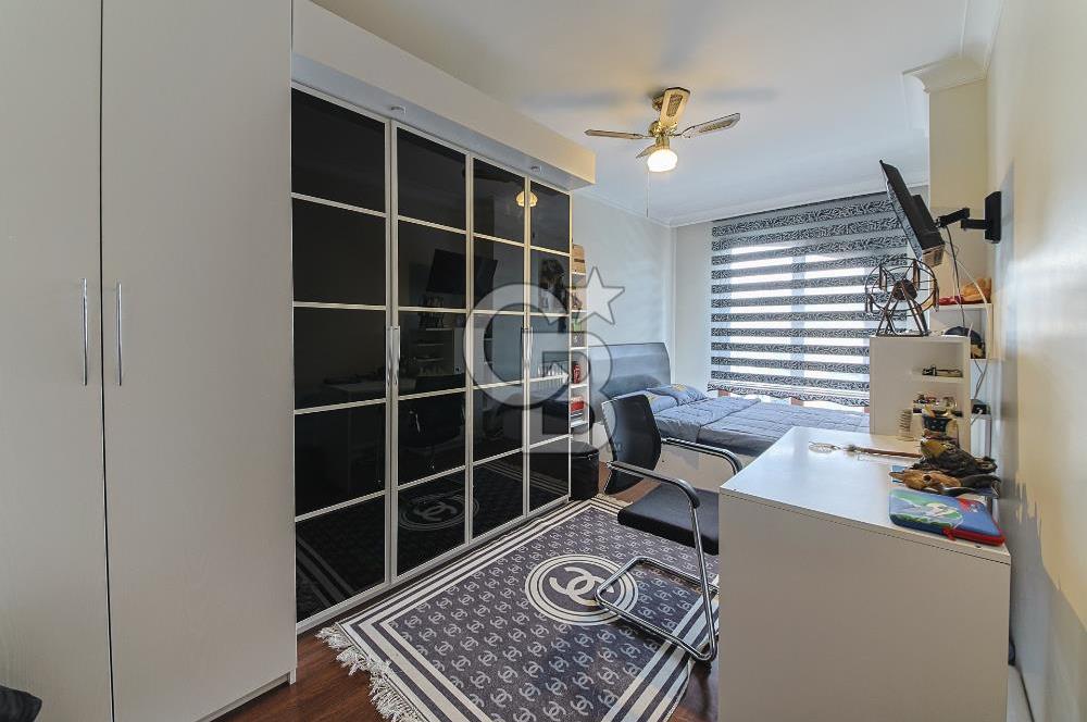 Kartaltepe'de Yüksek Tavanlı, 6+1 Dubleks Daire (Zambak Sitesi)