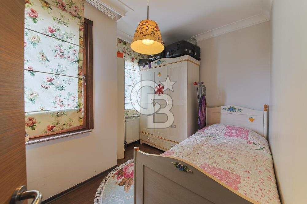 Kartaltepe'de Yüksek Tavanlı, 6+1 Dubleks Daire (Zambak Sitesi)