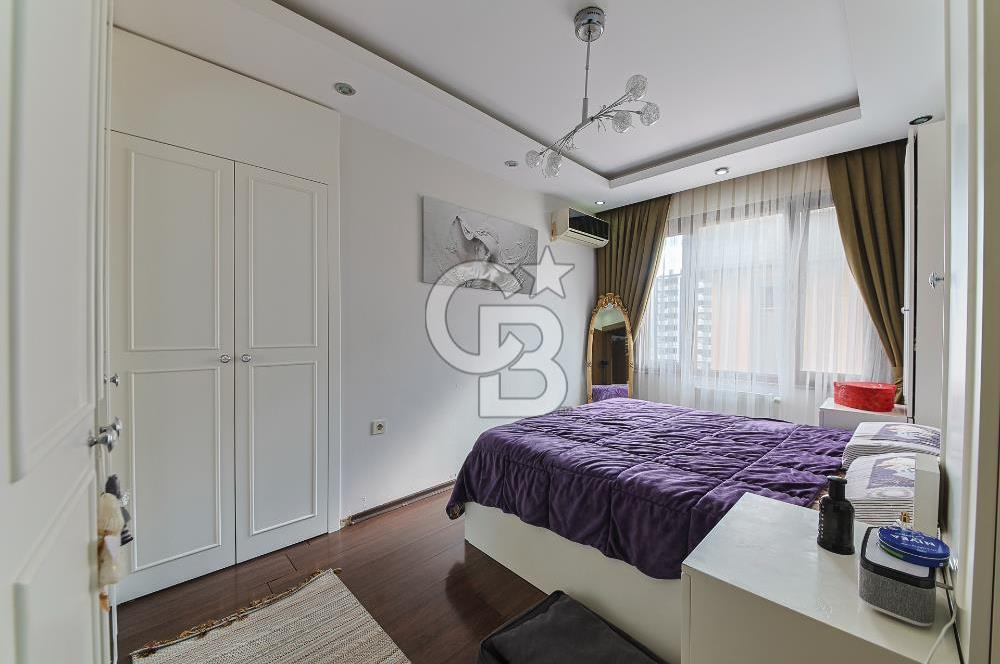 Kartaltepe'de Yüksek Tavanlı, 6+1 Dubleks Daire (Zambak Sitesi)