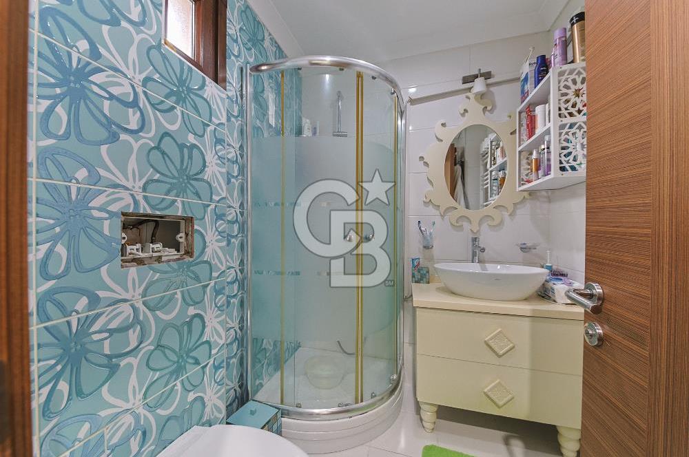 Kartaltepe'de Yüksek Tavanlı, 6+1 Dubleks Daire (Zambak Sitesi)