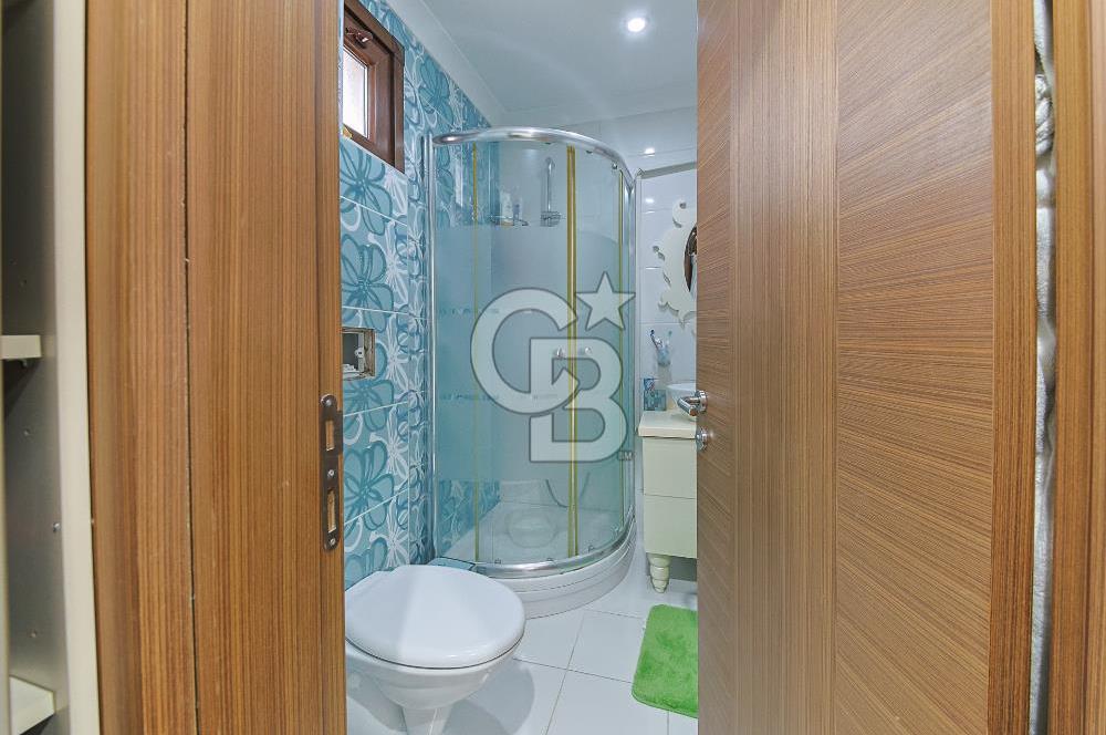 Kartaltepe'de Yüksek Tavanlı, 6+1 Dubleks Daire (Zambak Sitesi)