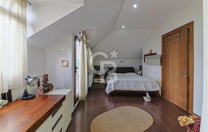 Kartaltepe'de Yüksek Tavanlı, 6+1 Dubleks Daire (Zambak Sitesi)