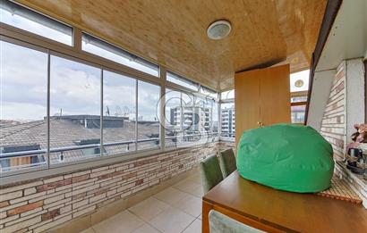 Kartaltepe'de Yüksek Tavanlı, 6+1 Dubleks Daire (Zambak Sitesi)