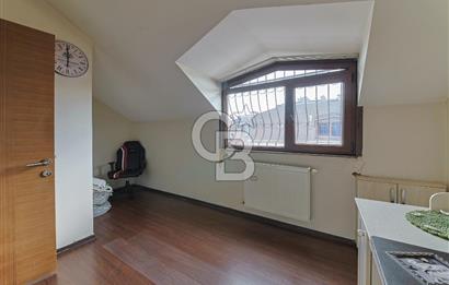 Kartaltepe'de Yüksek Tavanlı, 6+1 Dubleks Daire (Zambak Sitesi)